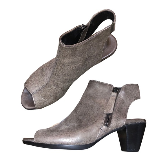 Munro Nakita Pewter Metallic Nubuck Peep Toe Ankle Bootie